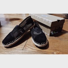 漁夫鞋與樂(lè)福鞋 經(jīng)典舒適與休閑時(shí)尚的完美結(jié)合